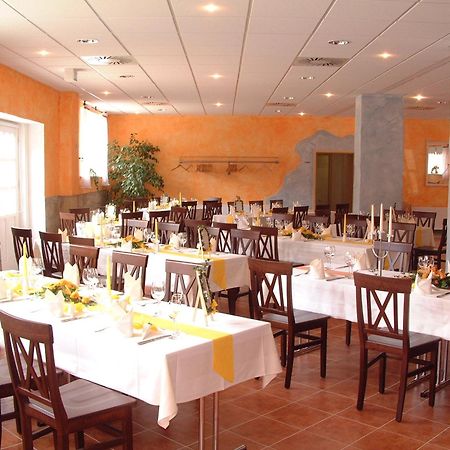 Hotel Gut Voigtlaender Blankenburg  Bagian luar foto
