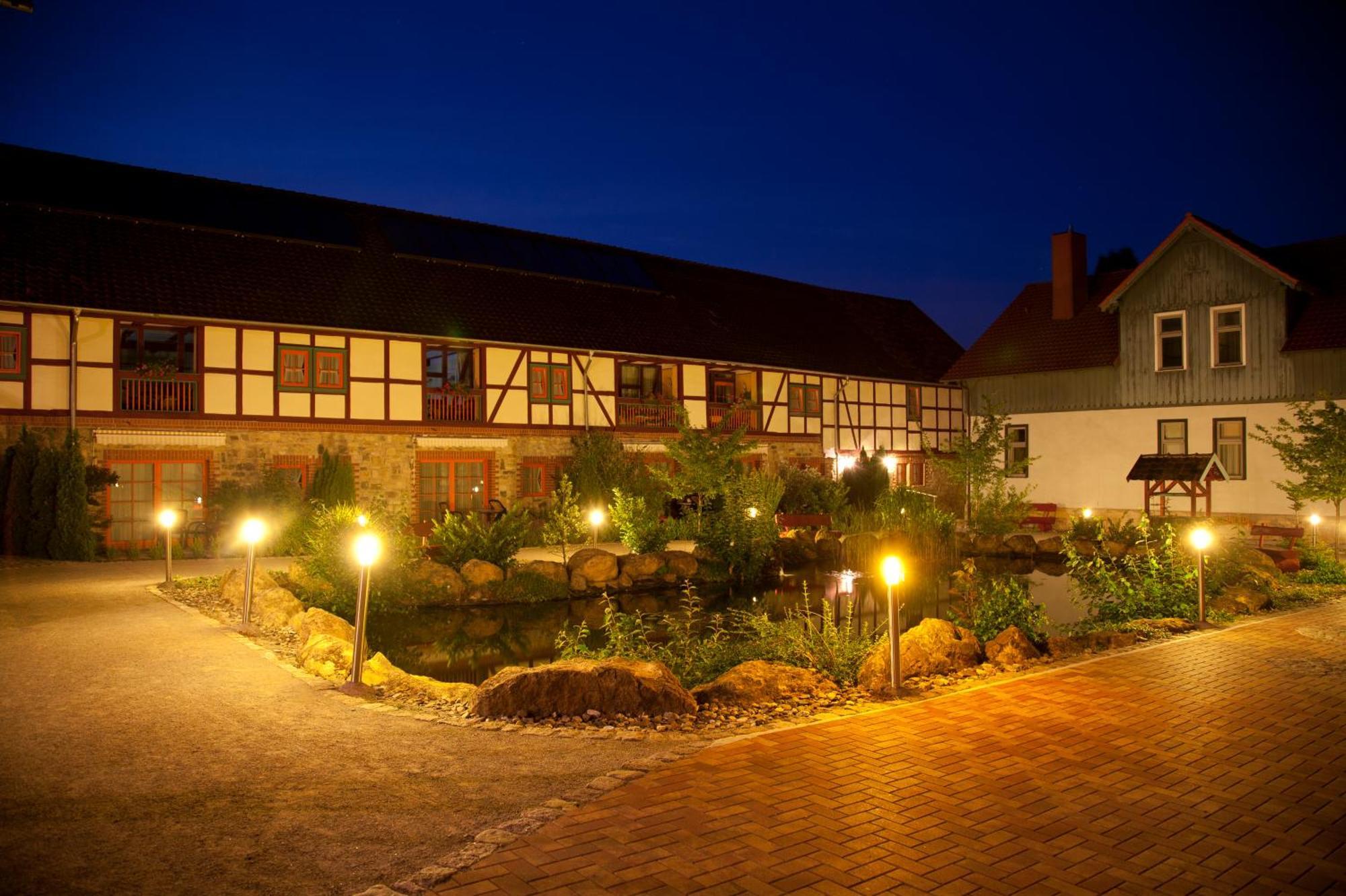 Hotel Gut Voigtlaender Blankenburg  Bagian luar foto