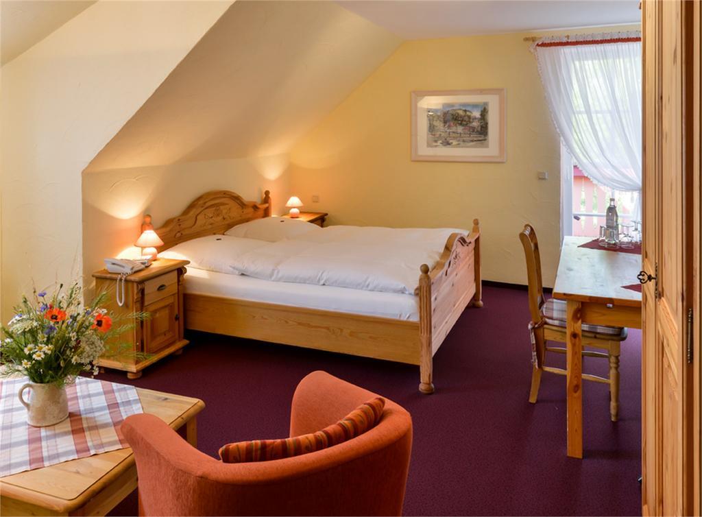 Hotel Gut Voigtlaender Blankenburg  Bagian luar foto