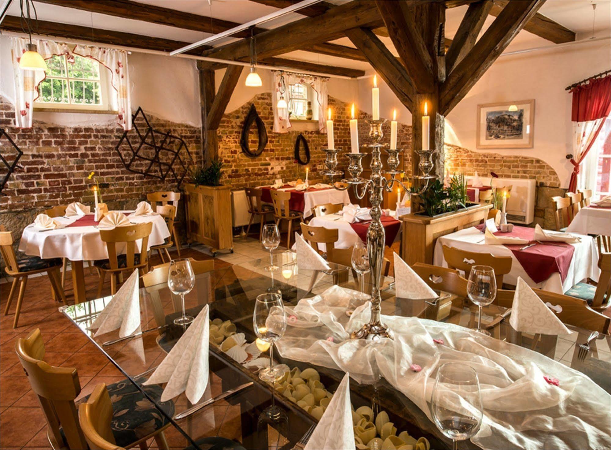 Hotel Gut Voigtlaender Blankenburg  Bagian luar foto