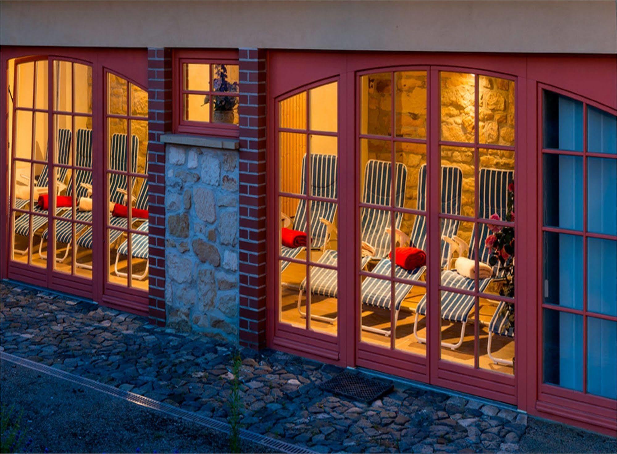 Hotel Gut Voigtlaender Blankenburg  Bagian luar foto