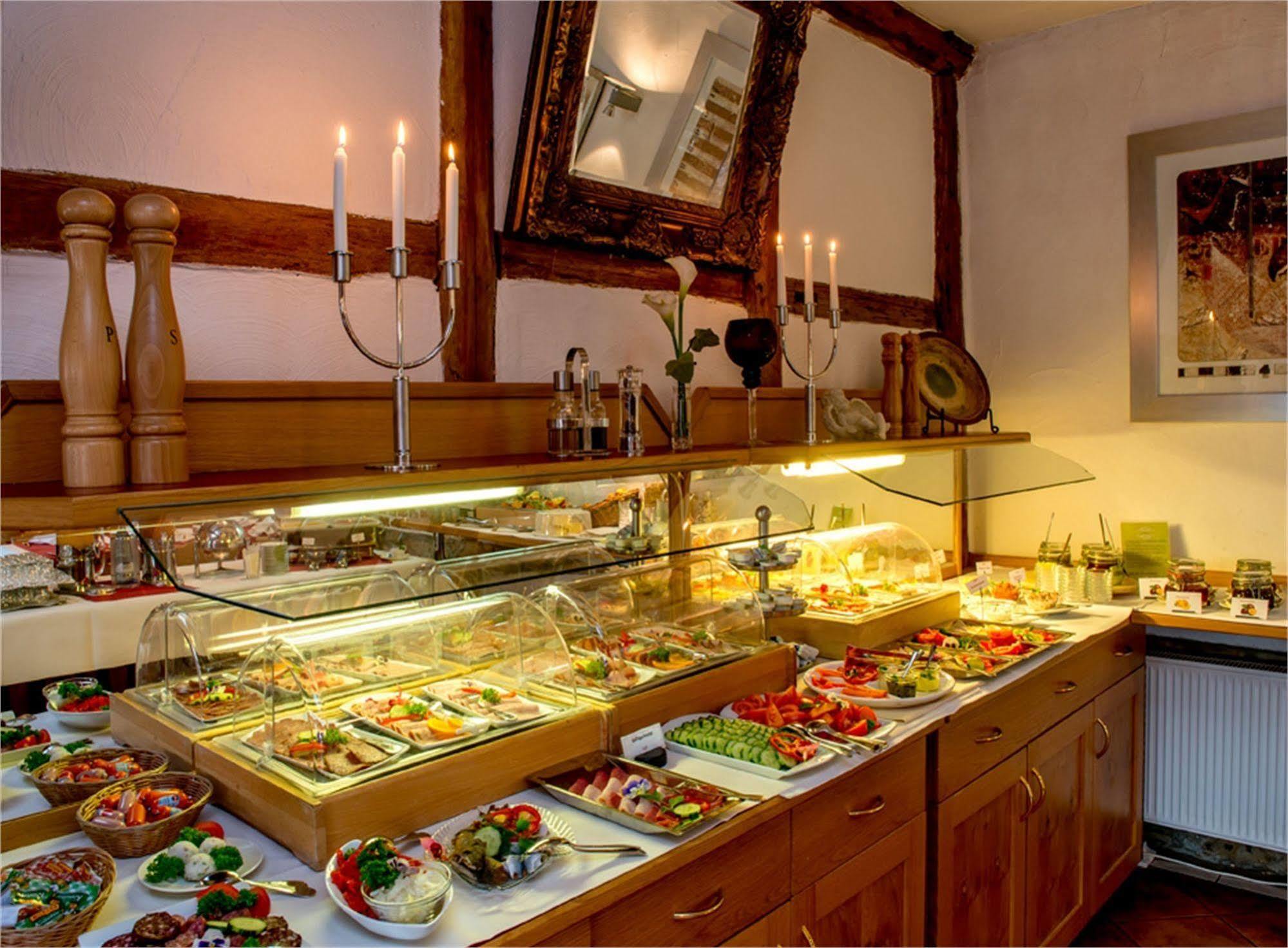 Hotel Gut Voigtlaender Blankenburg  Bagian luar foto